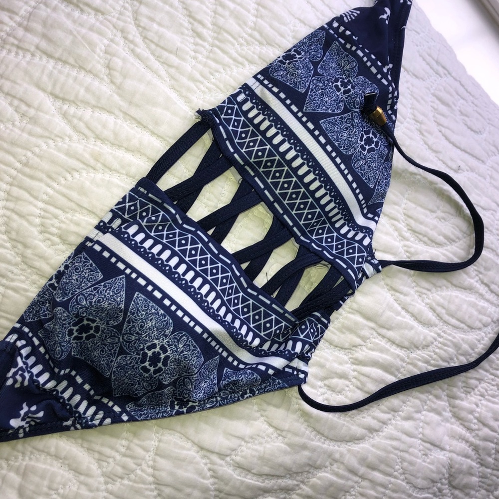 Zaful Halter Bikini Top (S)